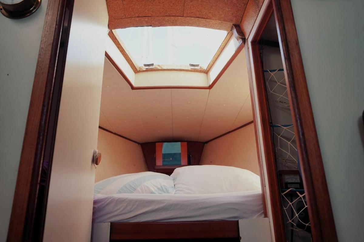 Cozy Lisbon Marina Sleepaboard - Sail Away Ξενοδοχείο Εξωτερικό φωτογραφία