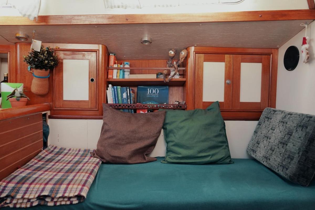 Cozy Lisbon Marina Sleepaboard - Sail Away Ξενοδοχείο Εξωτερικό φωτογραφία